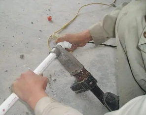 麻栗坡漏水维修电话
